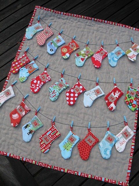 How cute are these advent stockings? They're by Caroline of TrilliumDesign