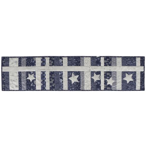 Christmas Wonders Table Runner