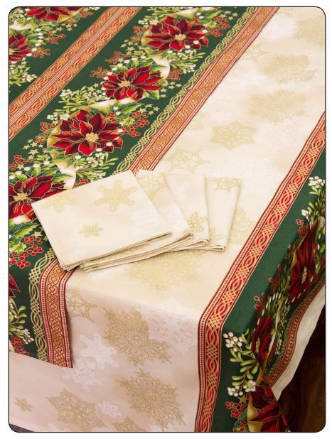 Table Cloth, Table Runner and Napkins 3