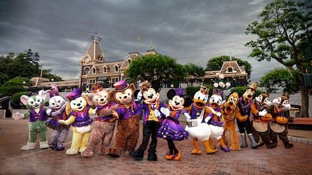 Welcome to Disneyland in Hong Kong