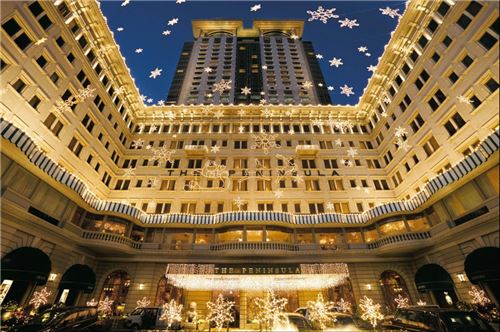 The gorgeous display at the Peninsual Hotel. All photos in this blog post are courtesy of the All About Hong Kong Facebook page.