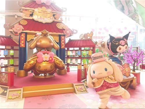 These decorations are so detailed!